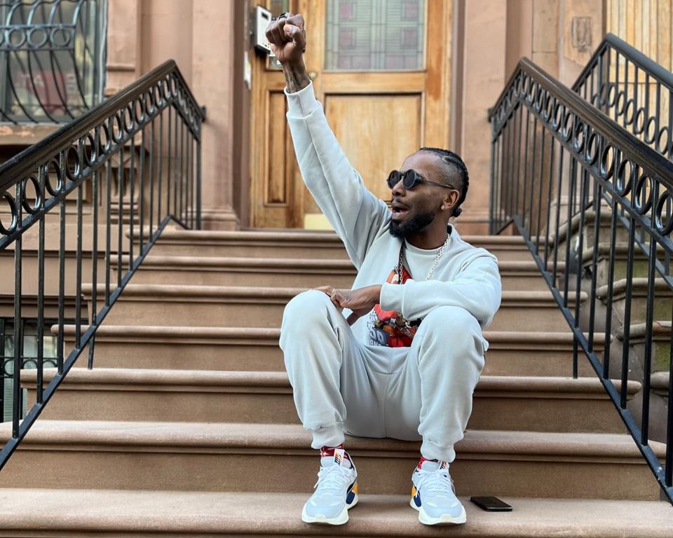 c0ea4b7c 8bc6 4efe a09f 24a59fb747f9